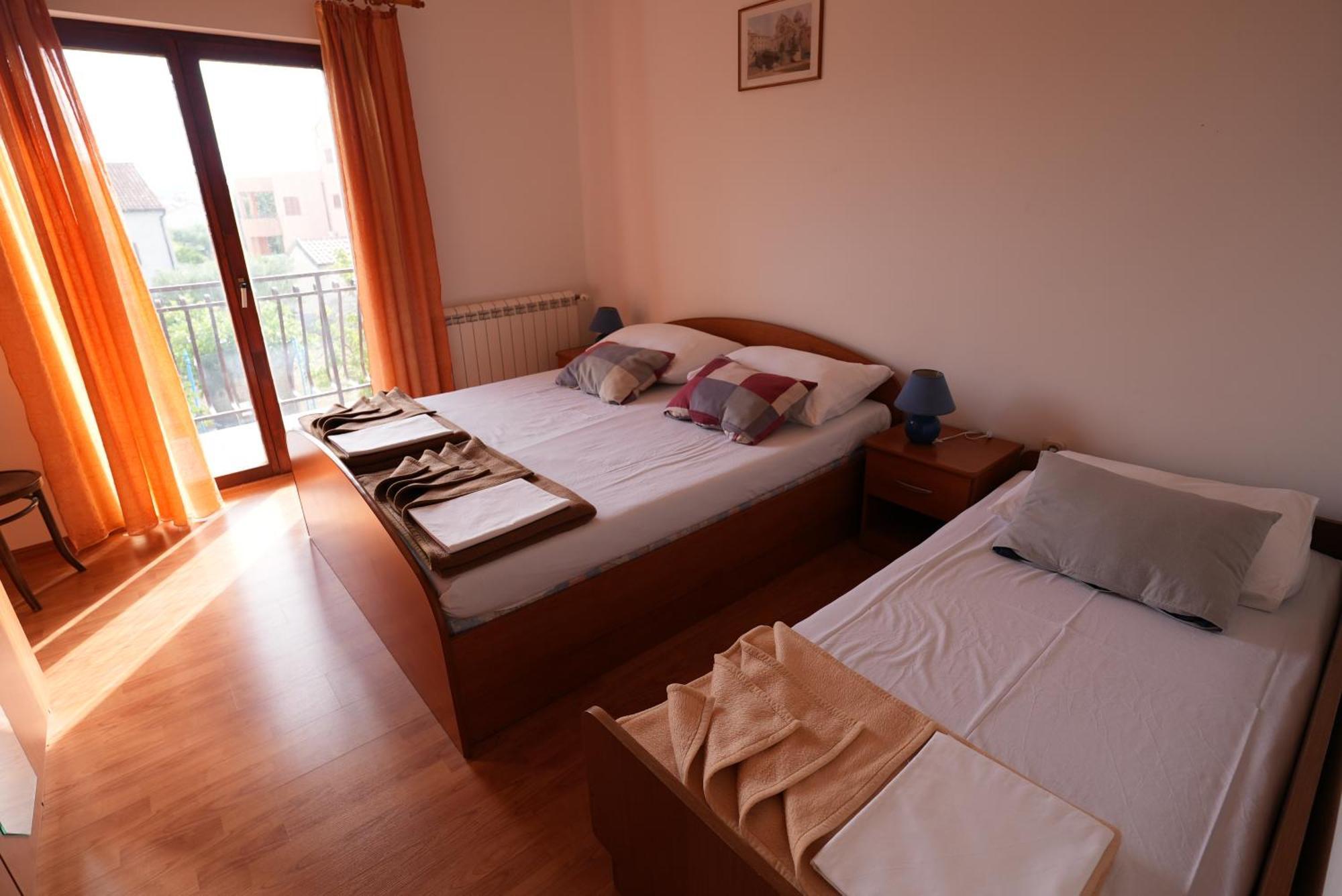 Apartments Perina 希贝尼克 外观 照片
